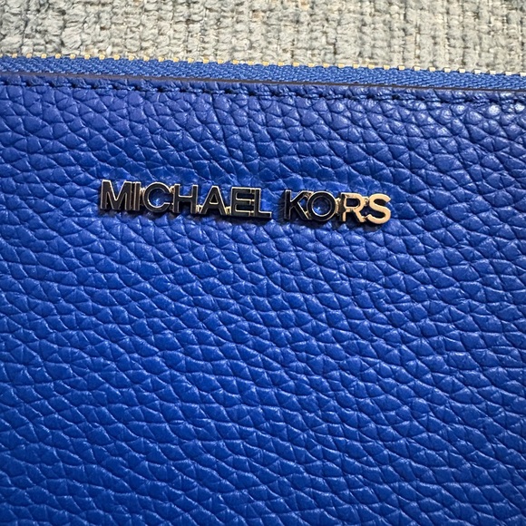 Michael Kors Vibrant Blue Bag NWT $178 retail - Picture 3 of 9